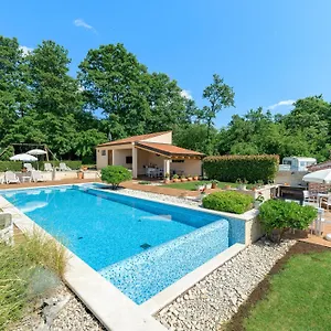 Tena Appartement